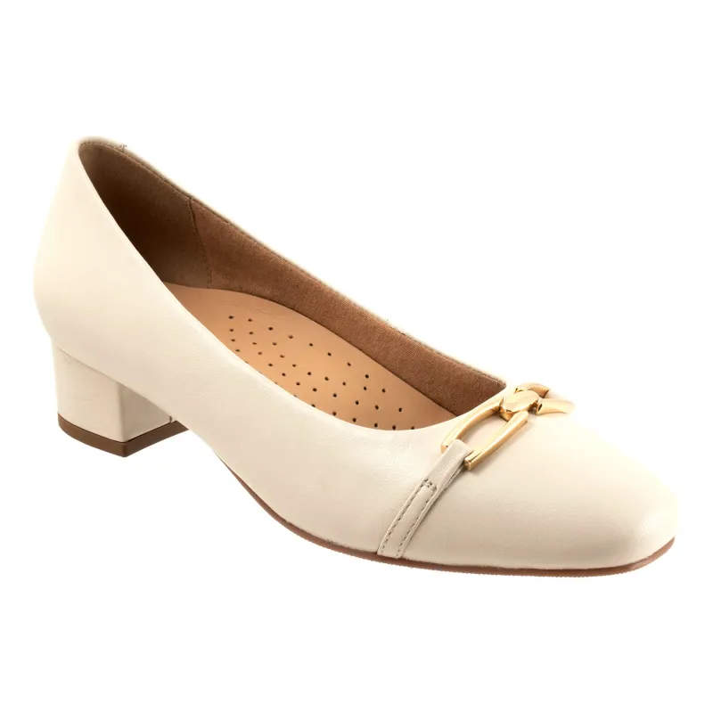 Dakota sold by The Walking Company