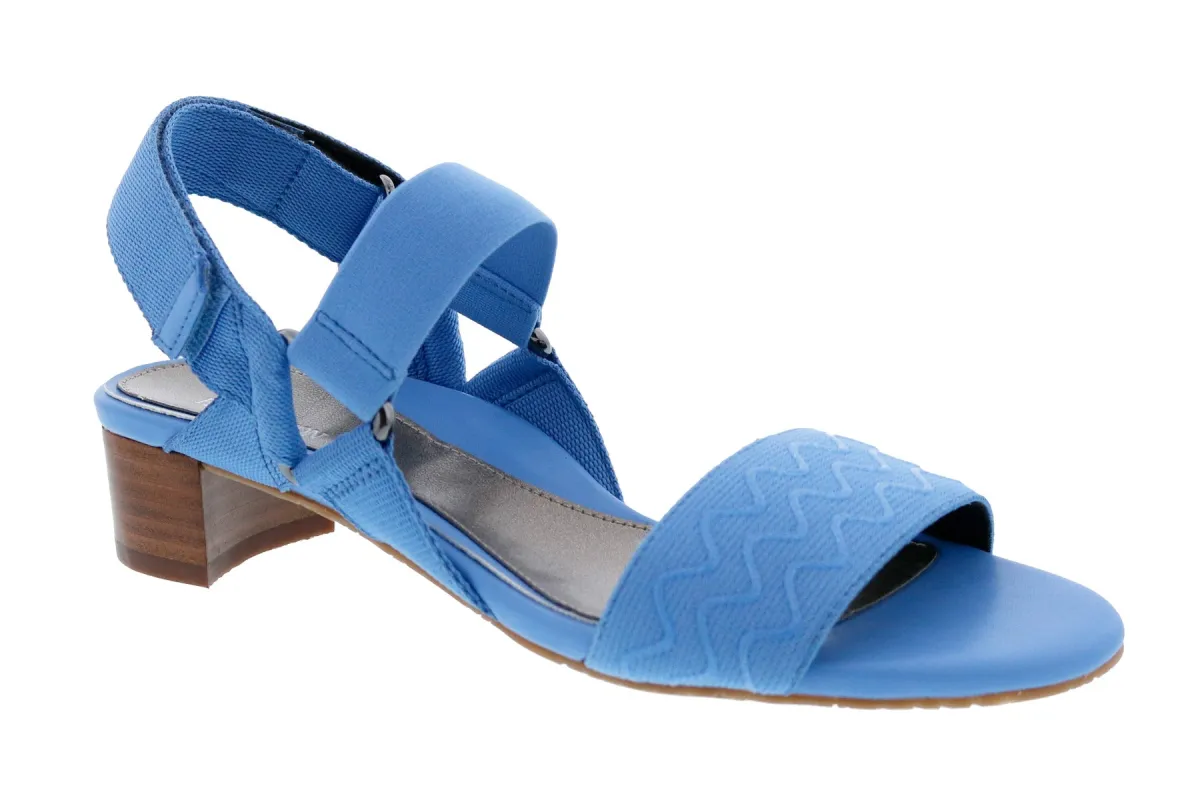 Virtual sold by The Walking Company