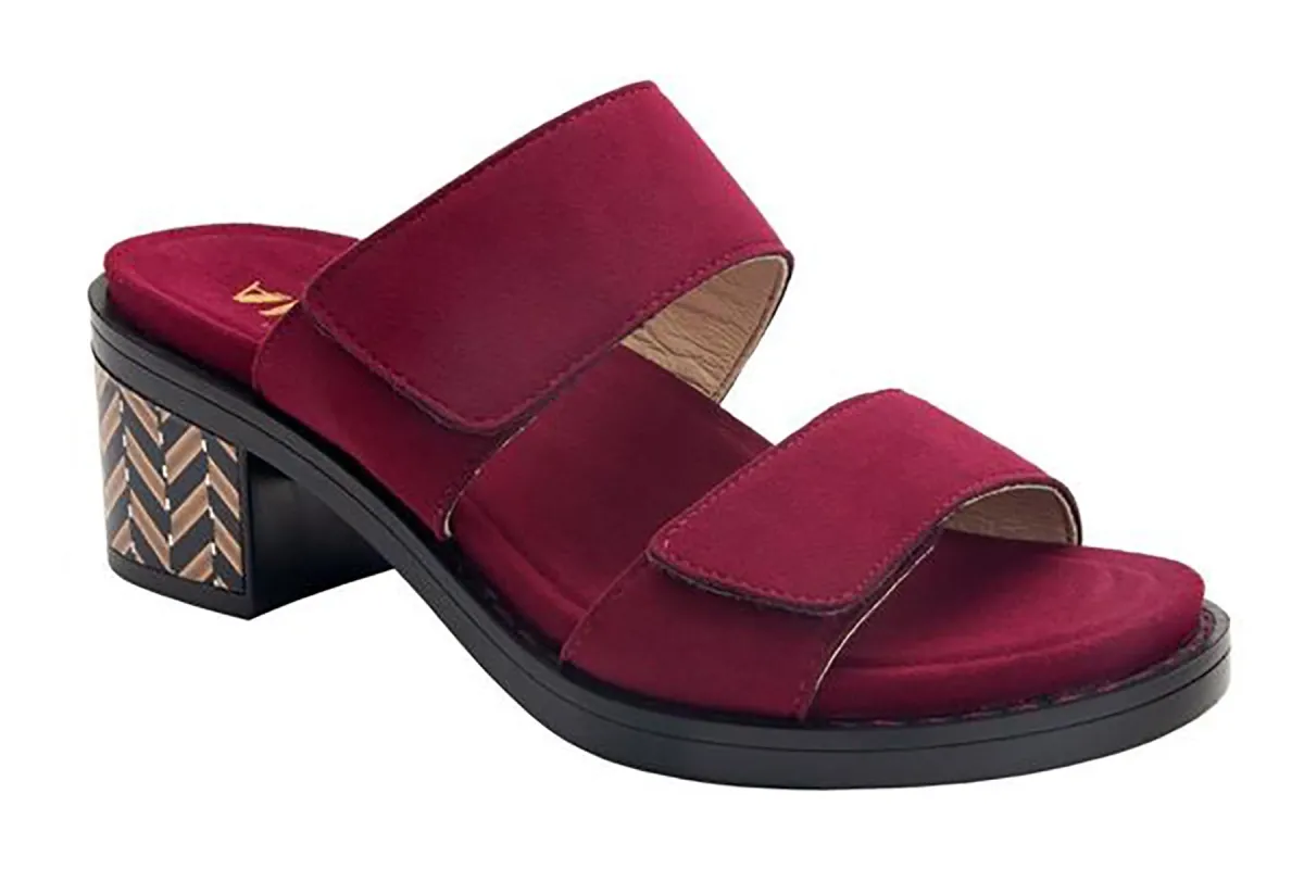 Tia sold by The Walking Company