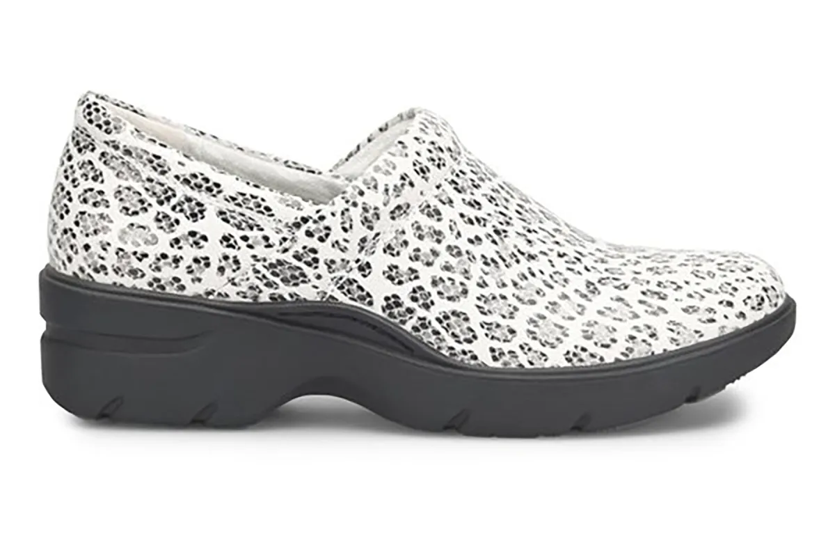 Indya sold by The Walking Company