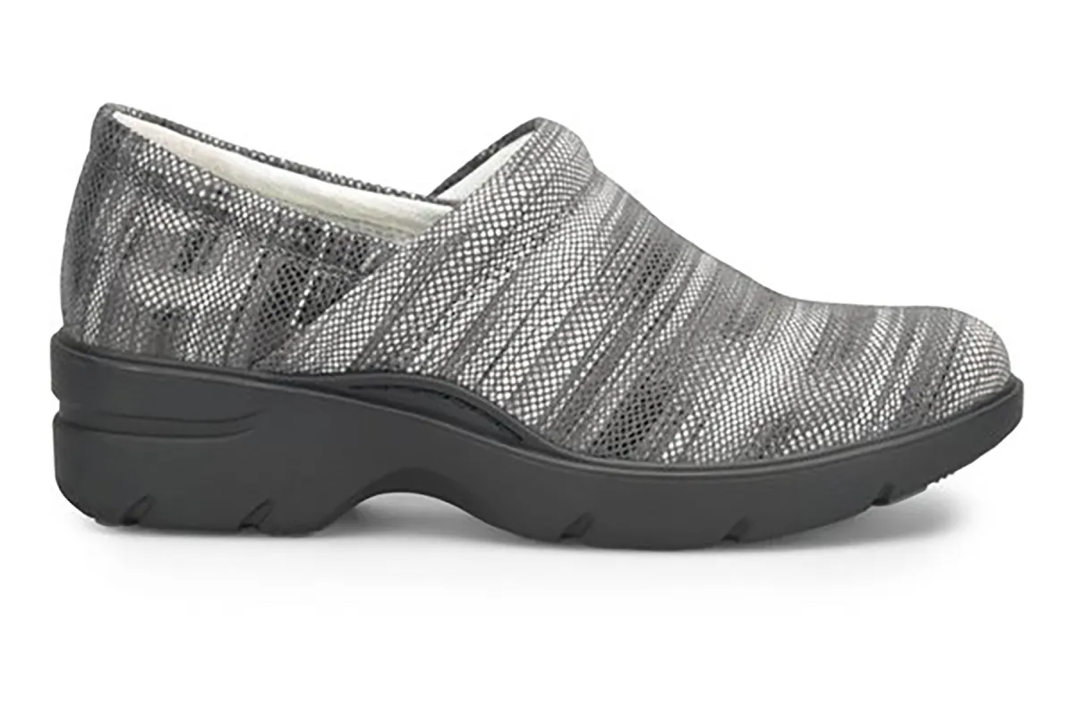 Indya sold by The Walking Company