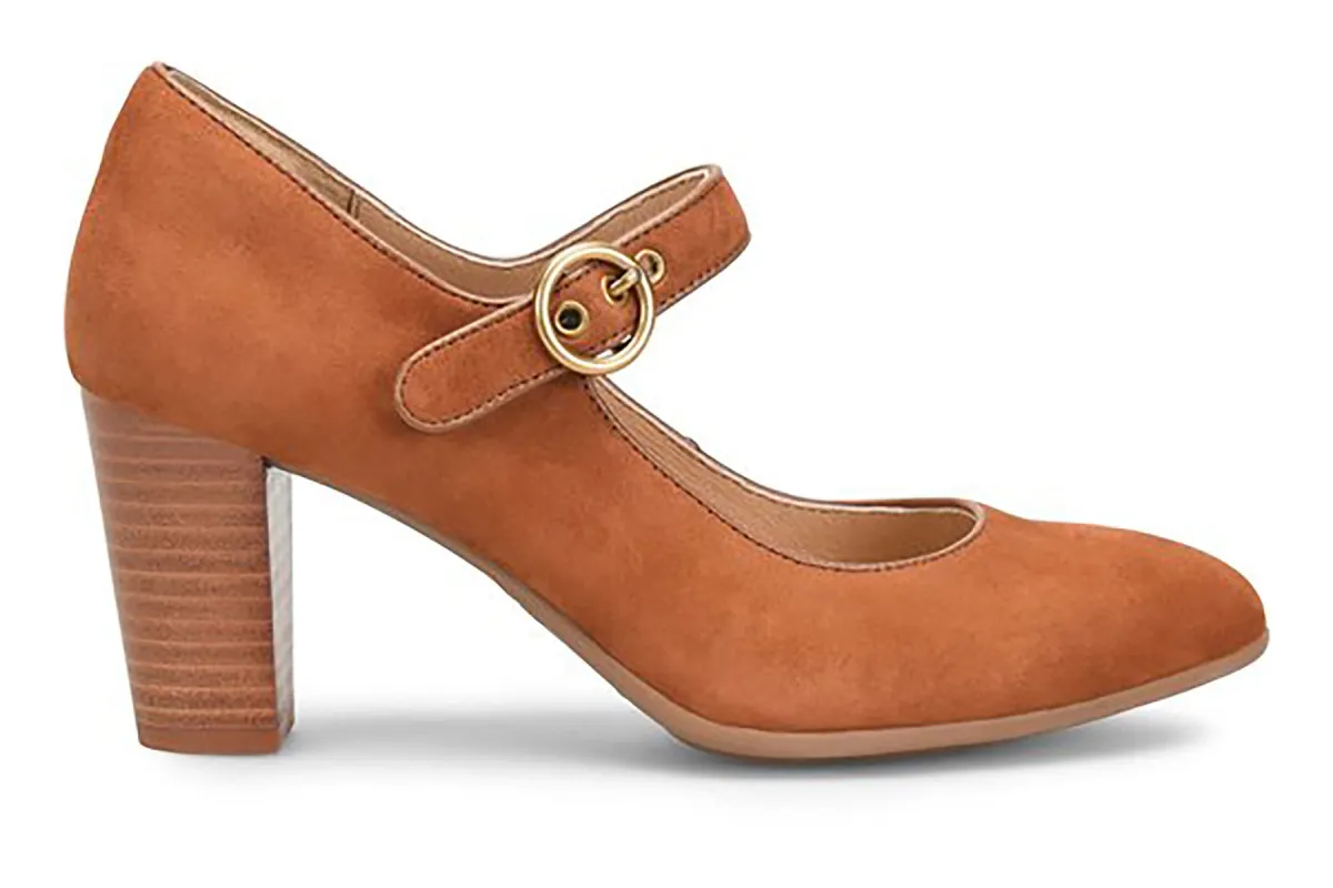 Petra sold by The Walking Company