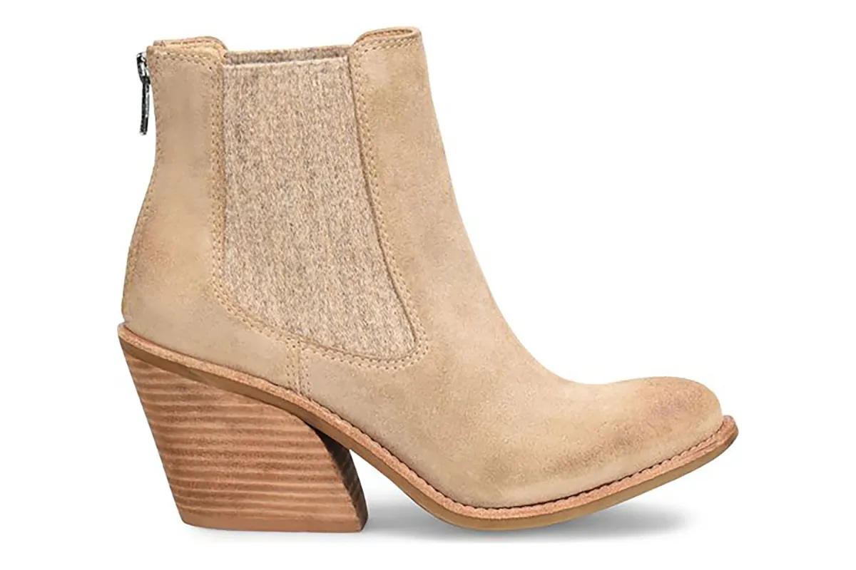 Tara sold by The Walking Company