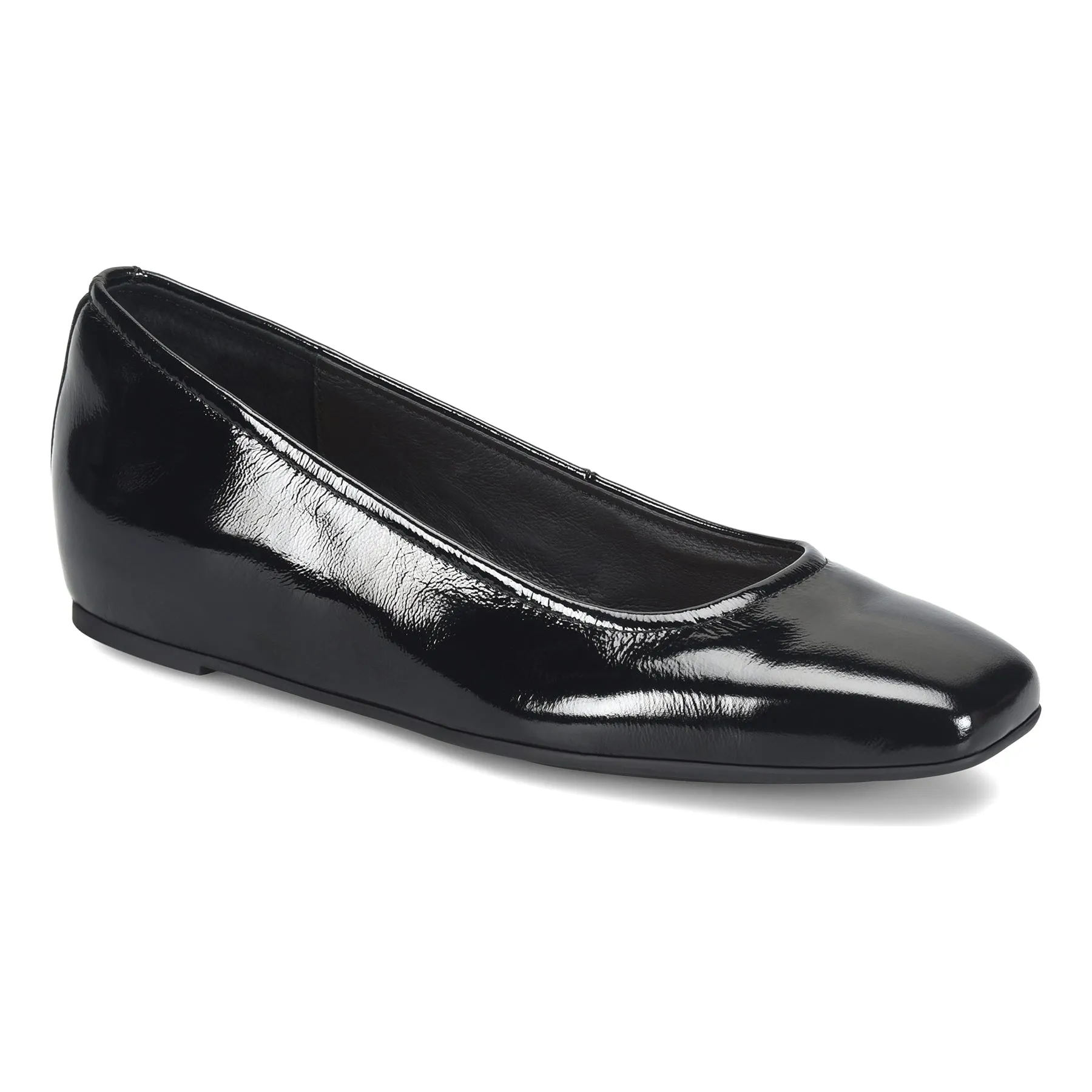 Poppy sold by The Walking Company