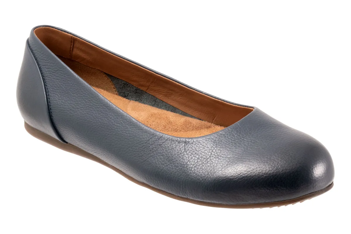 Sonoma sold by The Walking Company