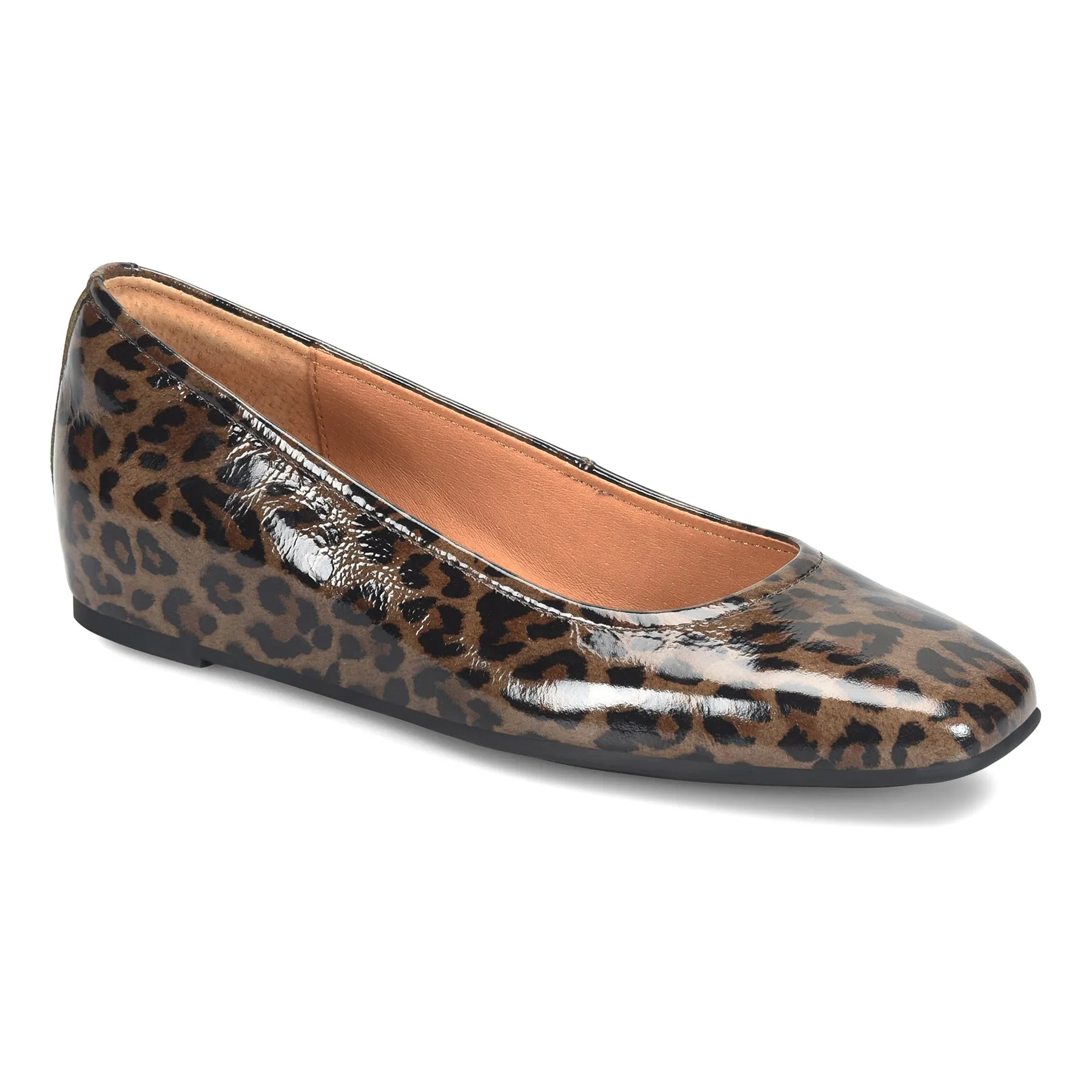 Poppy sold by The Walking Company