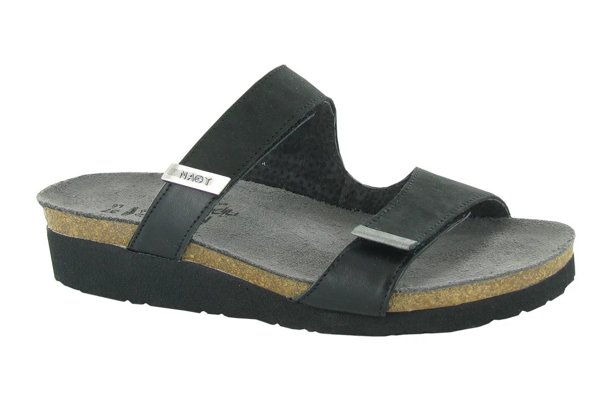 Jacey sold by The Walking Company