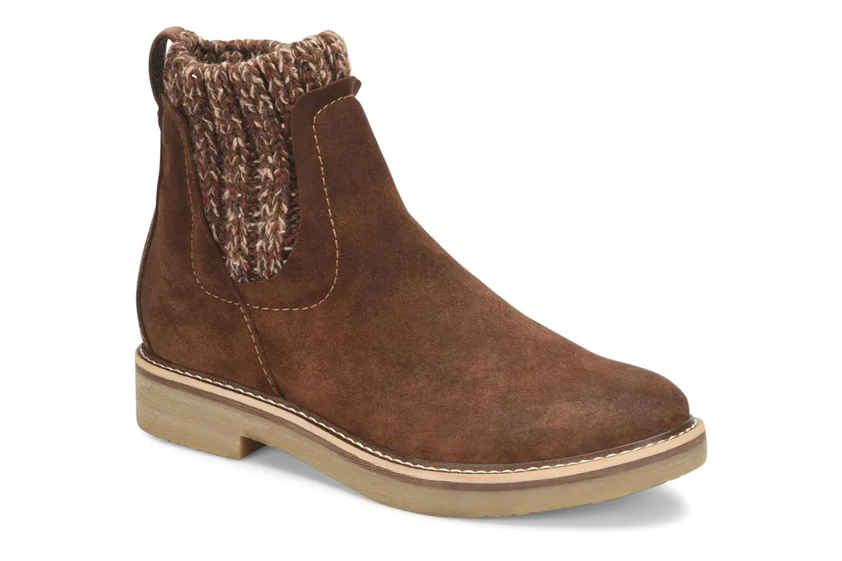 Rawnie sold by The Walking Company