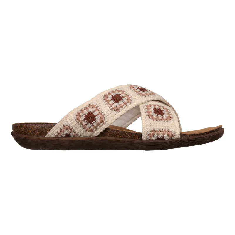 Leyla sold by The Walking Company