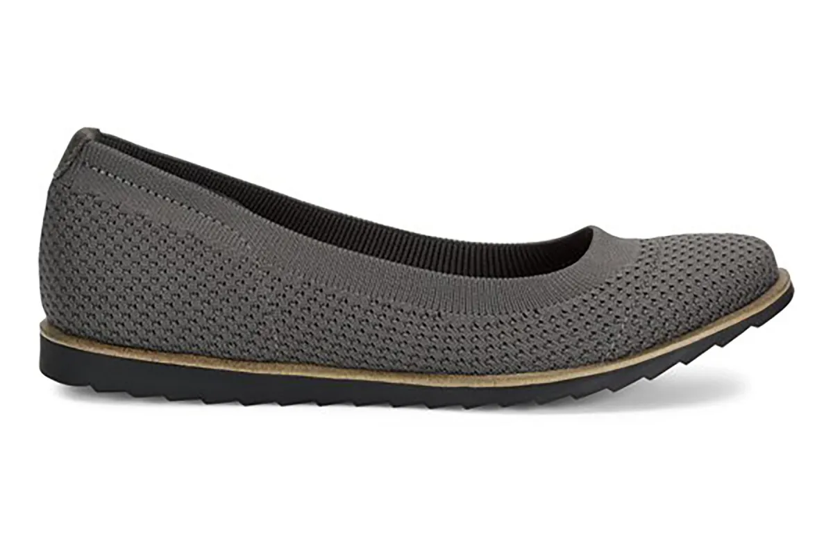 Rena sold by The Walking Company