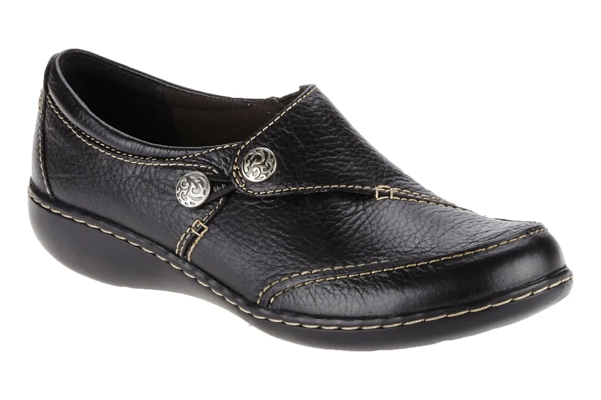 Ashland Lane sold by The Walking Company