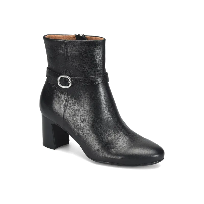 Albany sold by The Walking Company