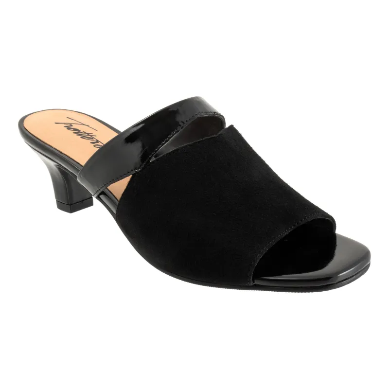 Ninette sold by The Walking Company