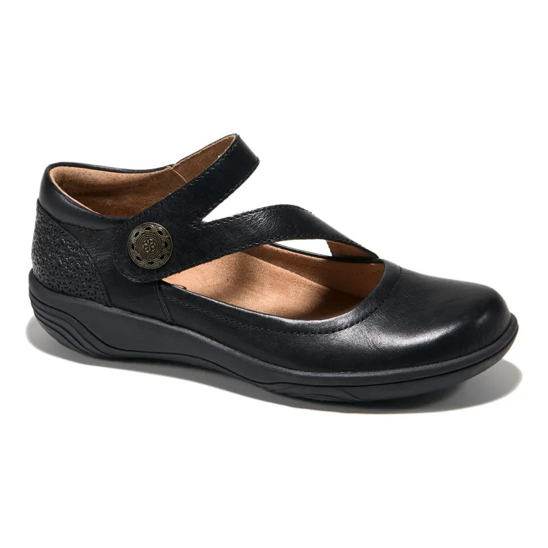 Ava sold by The Walking Company