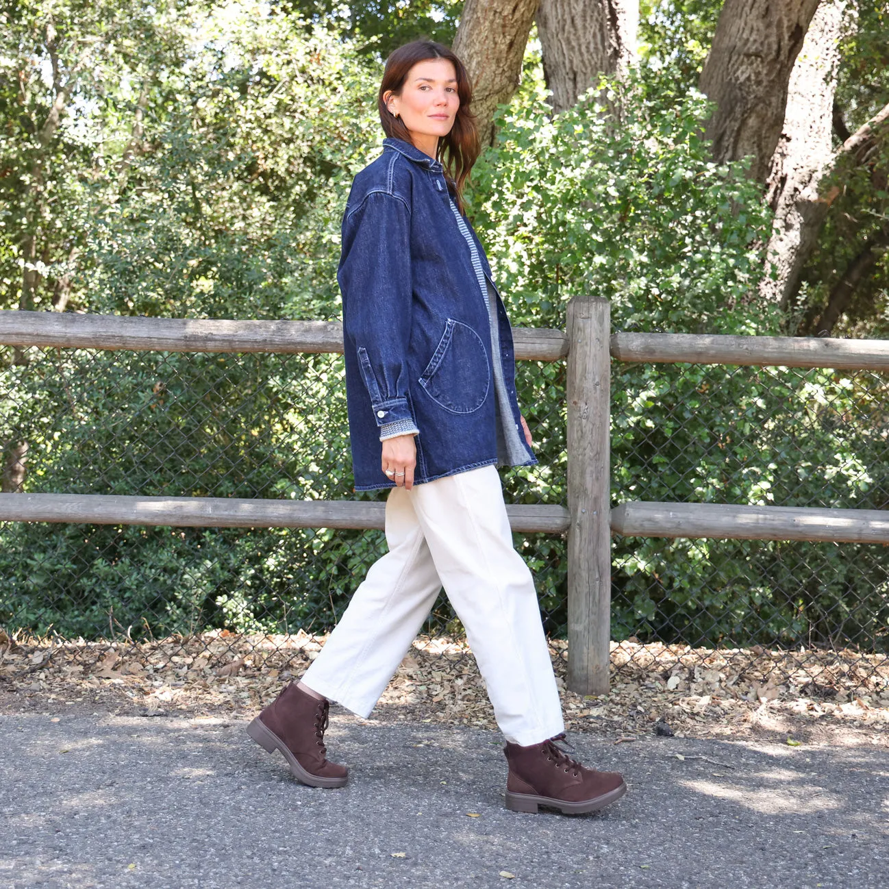 Vista Lace sold by The Walking Company product image thumbnail 3