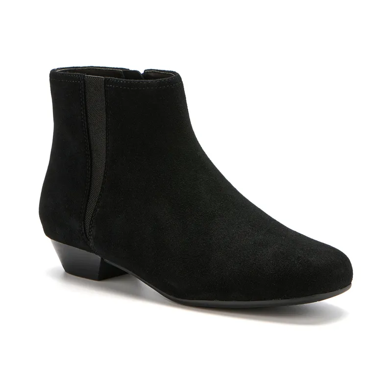 Via Boot sold by The Walking Company