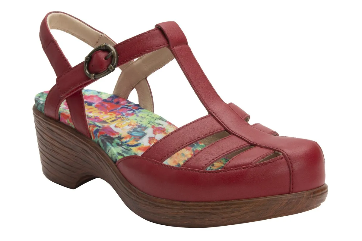 Summer sold by The Walking Company