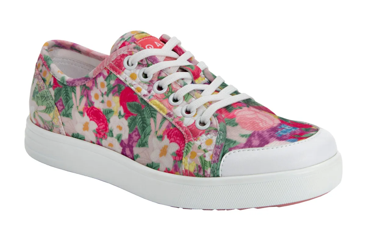 Traq Sneaq sold by The Walking Company