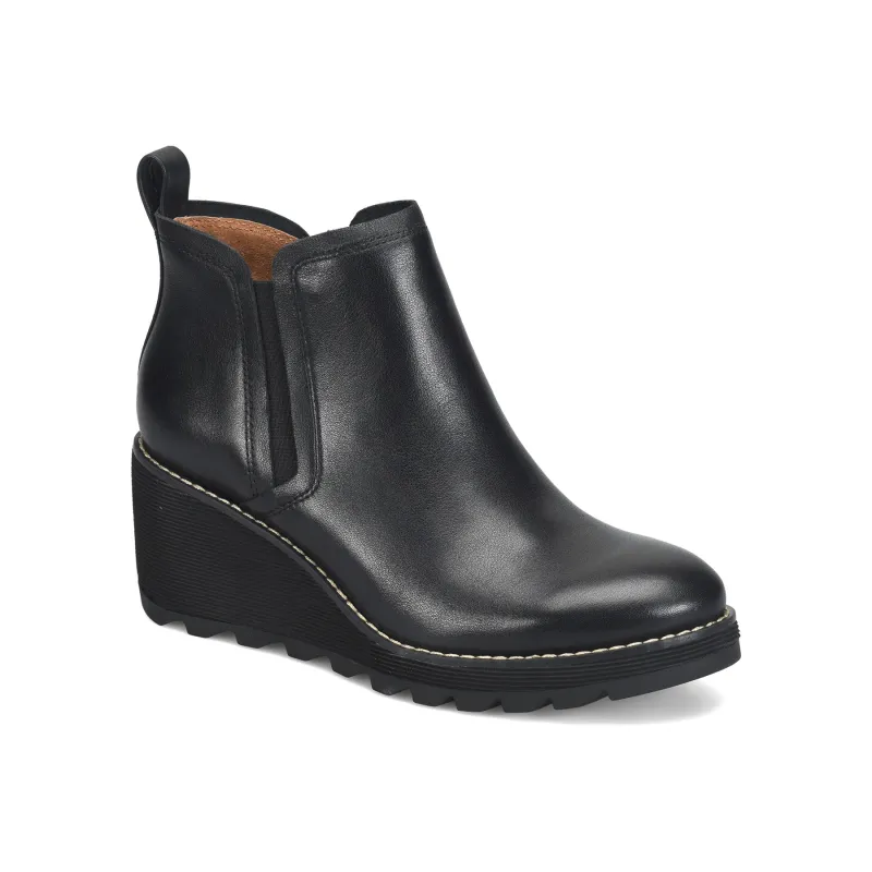 Emma sold by The Walking Company