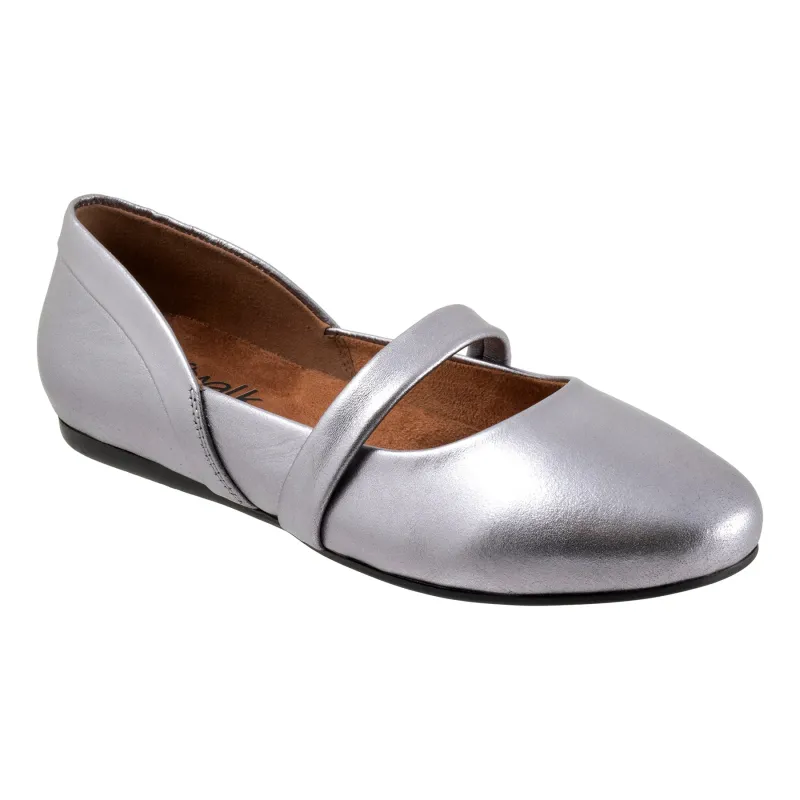 Samara sold by The Walking Company