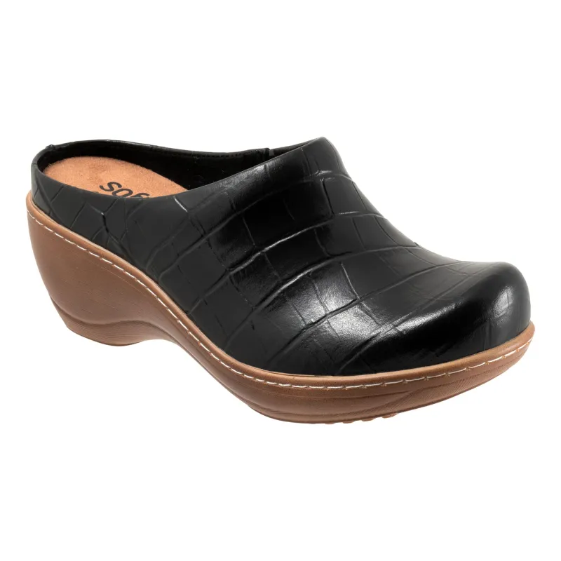 Madison sold by The Walking Company