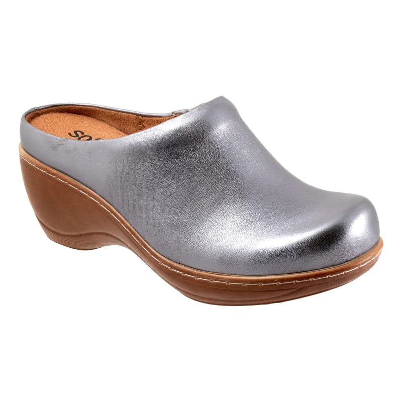 Madison sold by The Walking Company