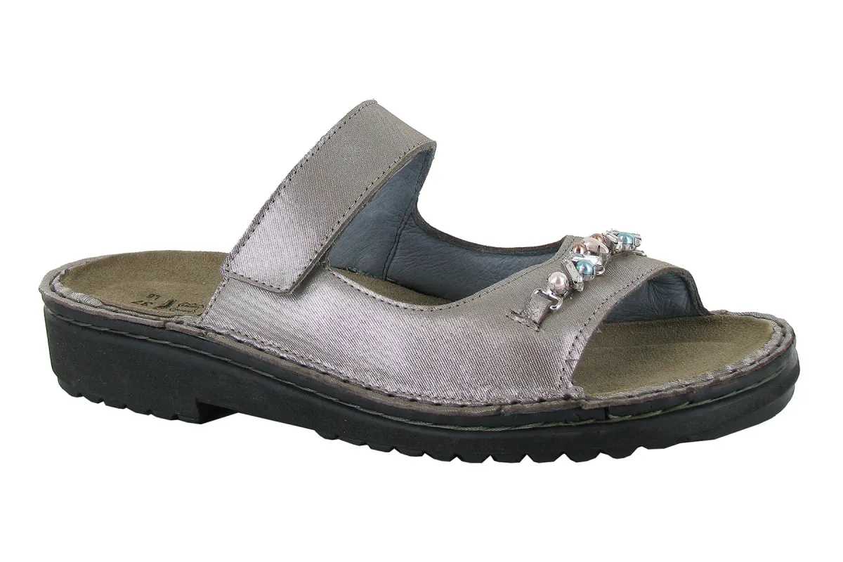 Johanna sold by The Walking Company