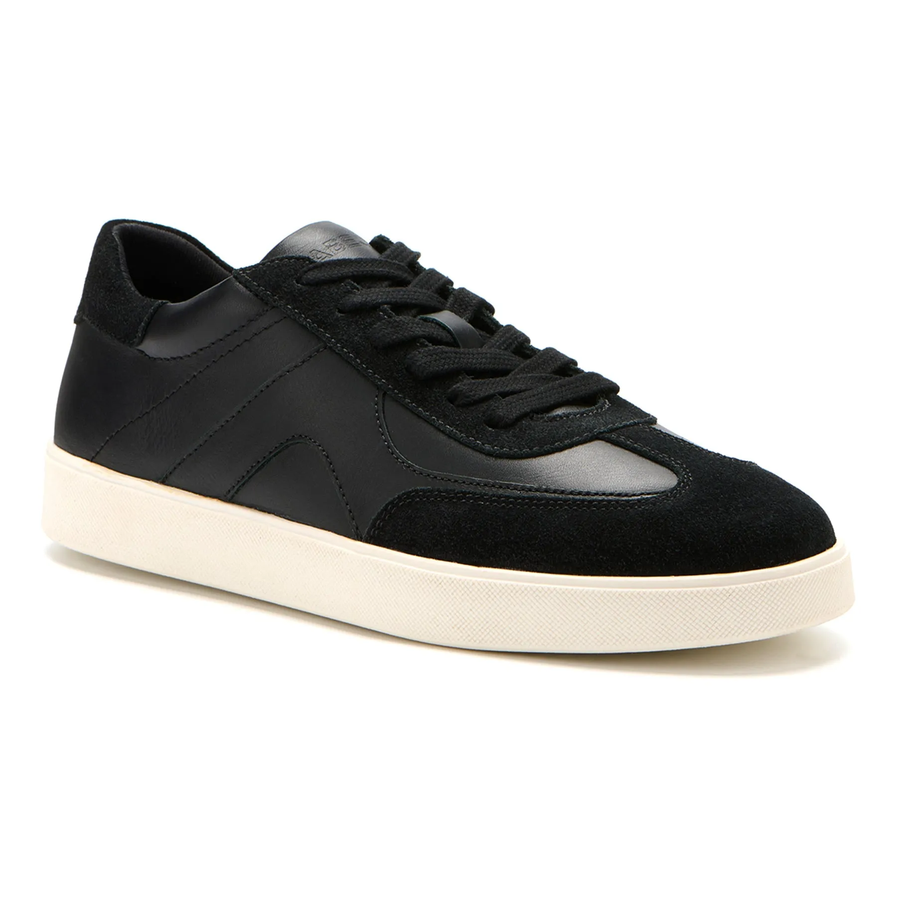 Encore Court Metatarsal sold by The Walking Company