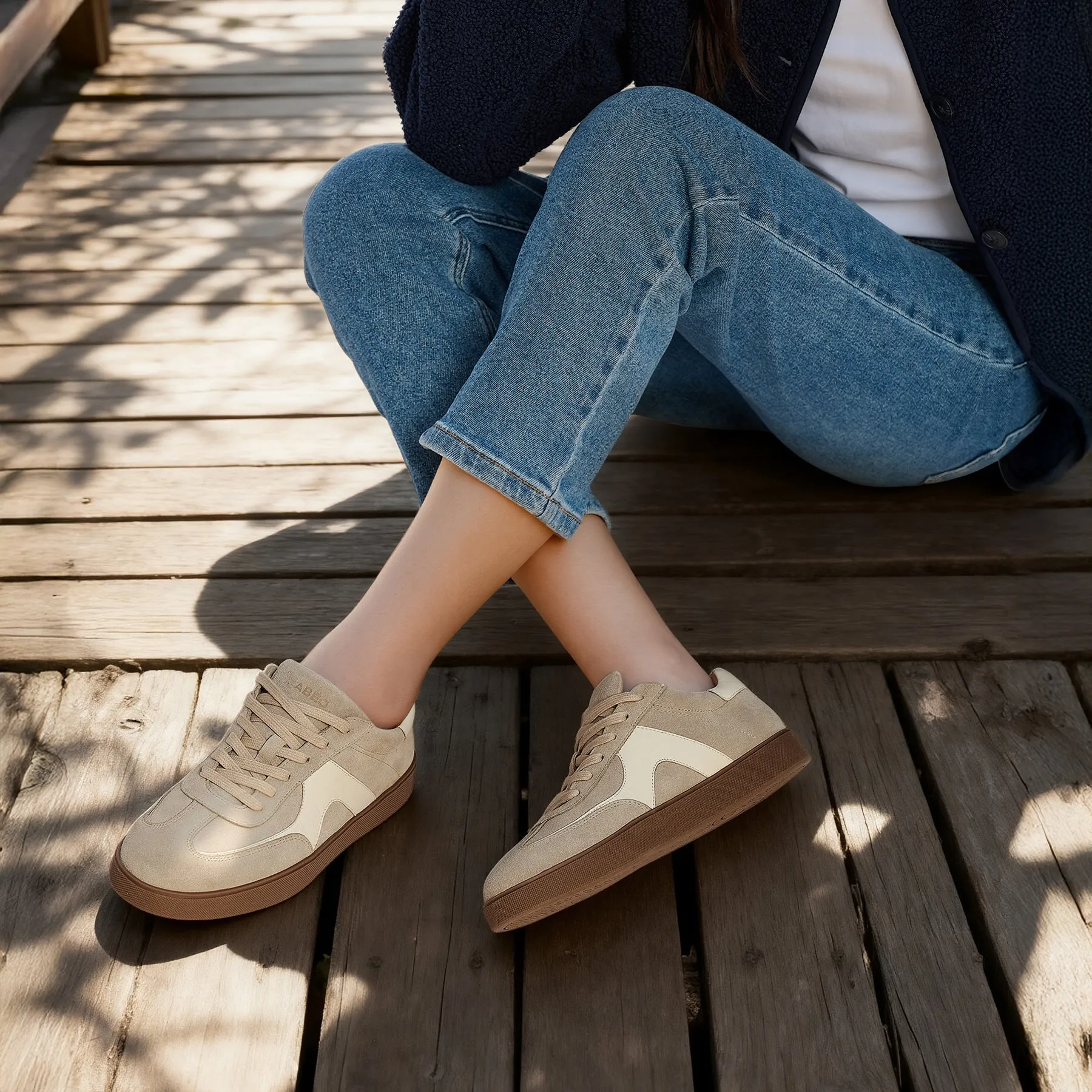 Encore Court Metatarsal sold by The Walking Company product image thumbnail 3