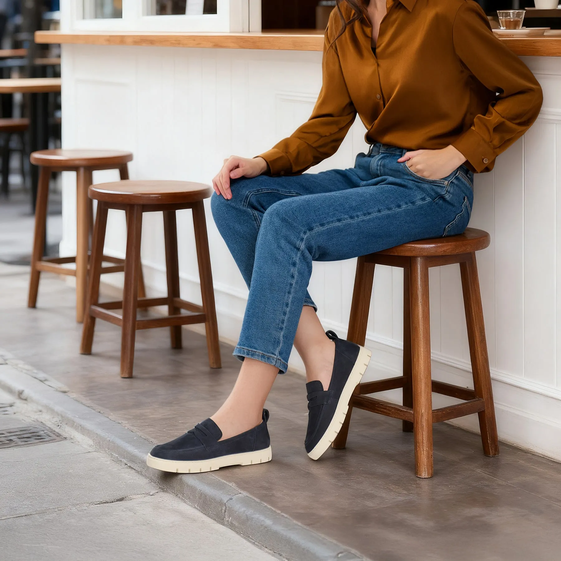 Roam Loafer Metatarsal sold by The Walking Company product image thumbnail 3