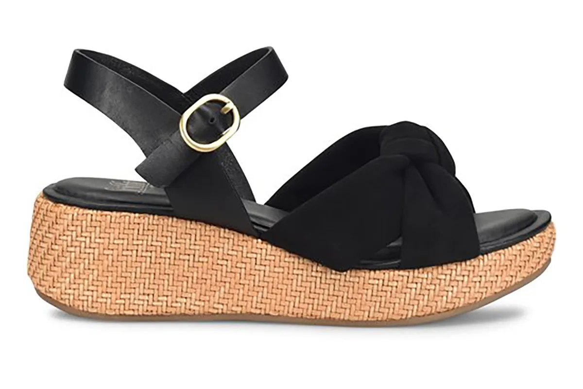 Farah sold by The Walking Company