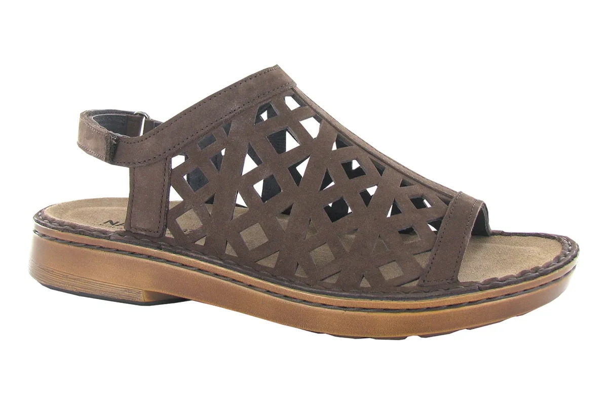 Amadora sold by The Walking Company