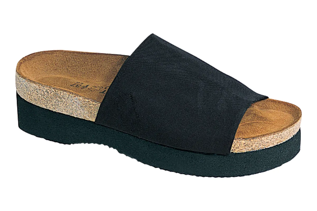 Tampa sold by The Walking Company