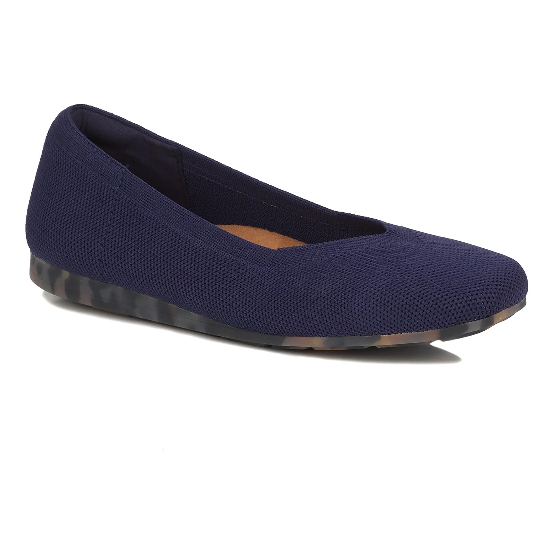 Niki sold by The Walking Company