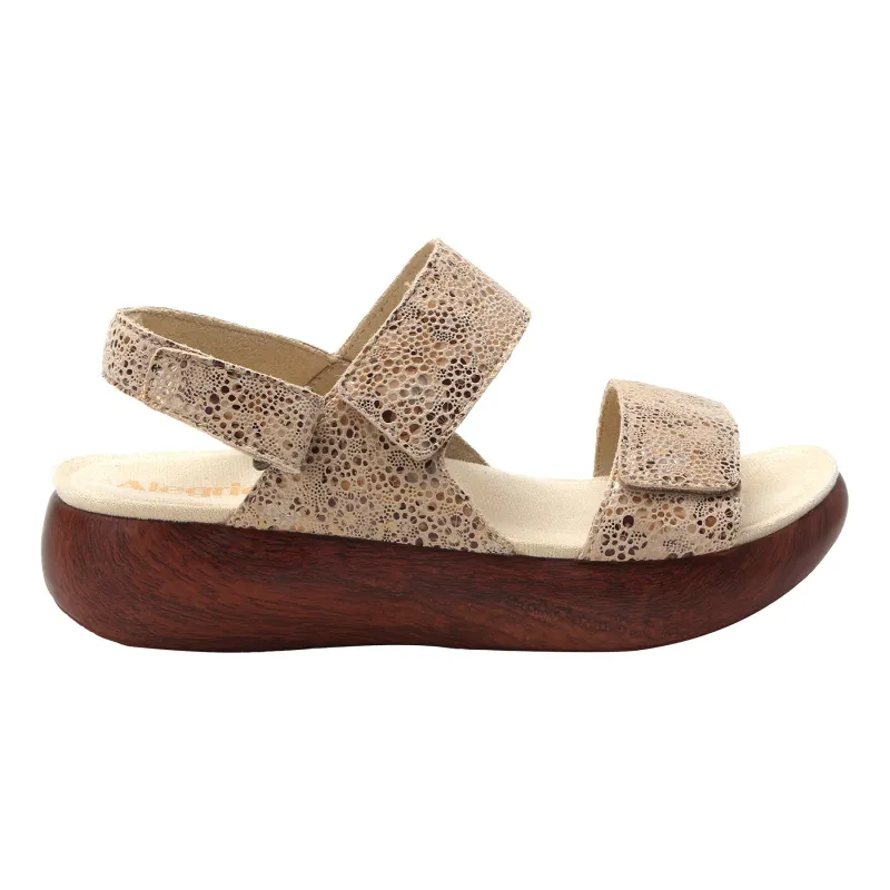 Bailee sold by The Walking Company