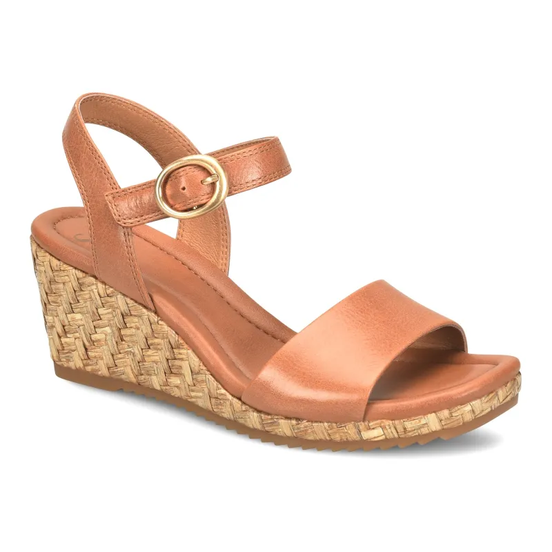 Inez Leather made by Sofft