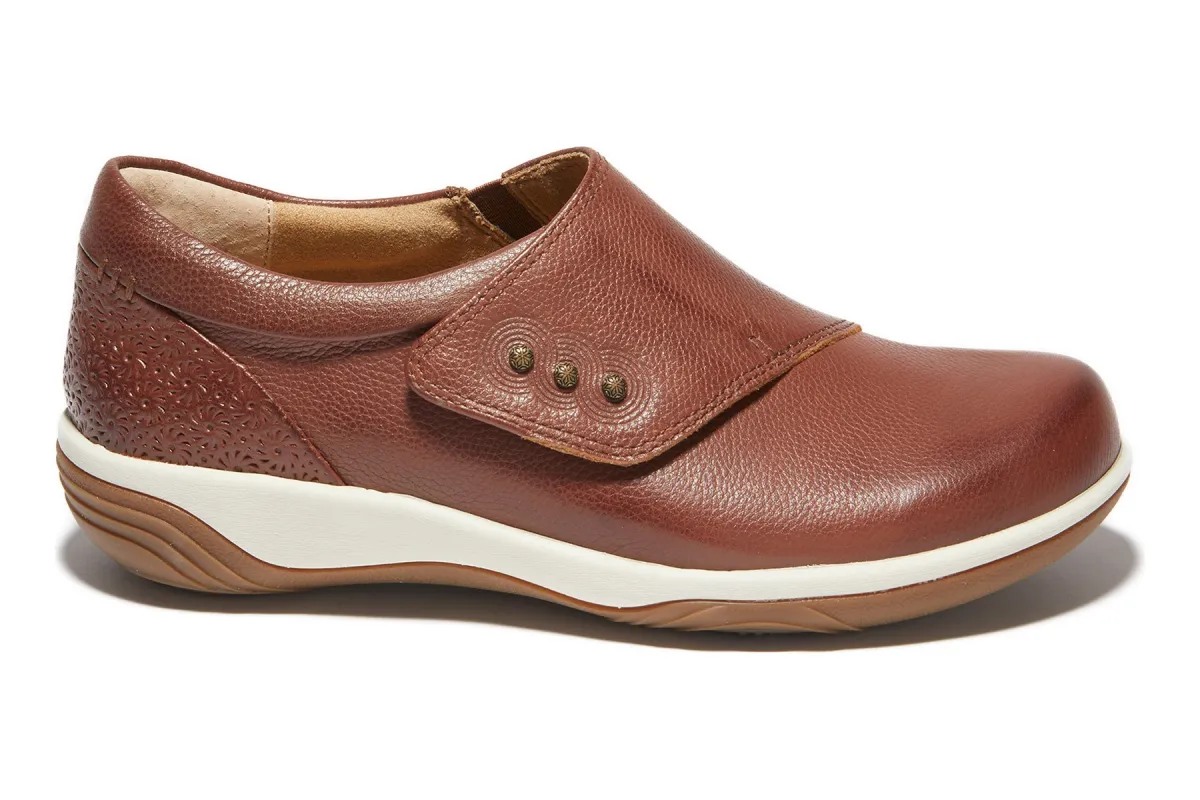 Anna sold by The Walking Company