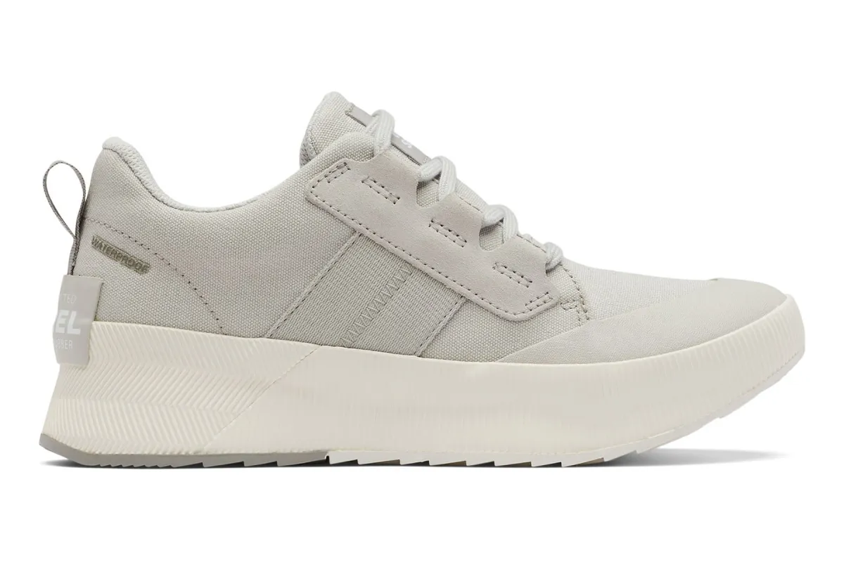 Ona III Low Canvas sold by The Walking Company