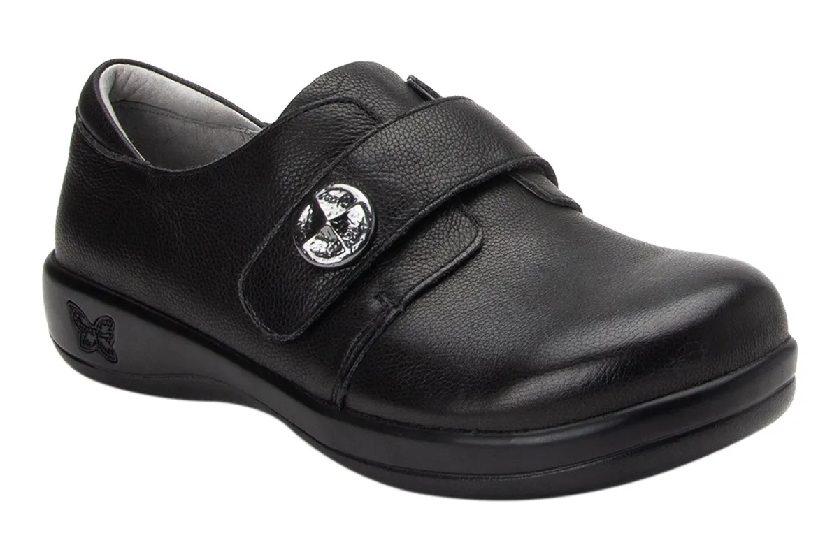 Joleen sold by The Walking Company