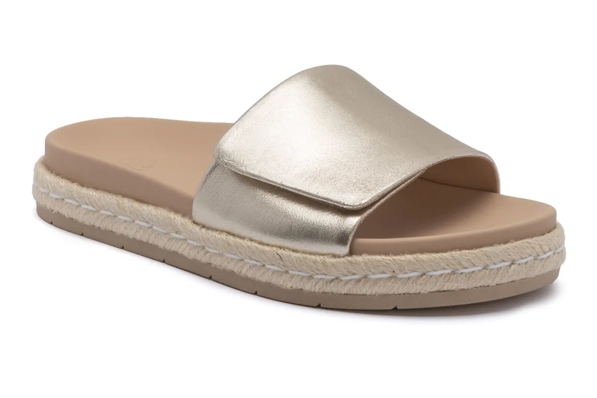 Isle Slide sold by The Walking Company