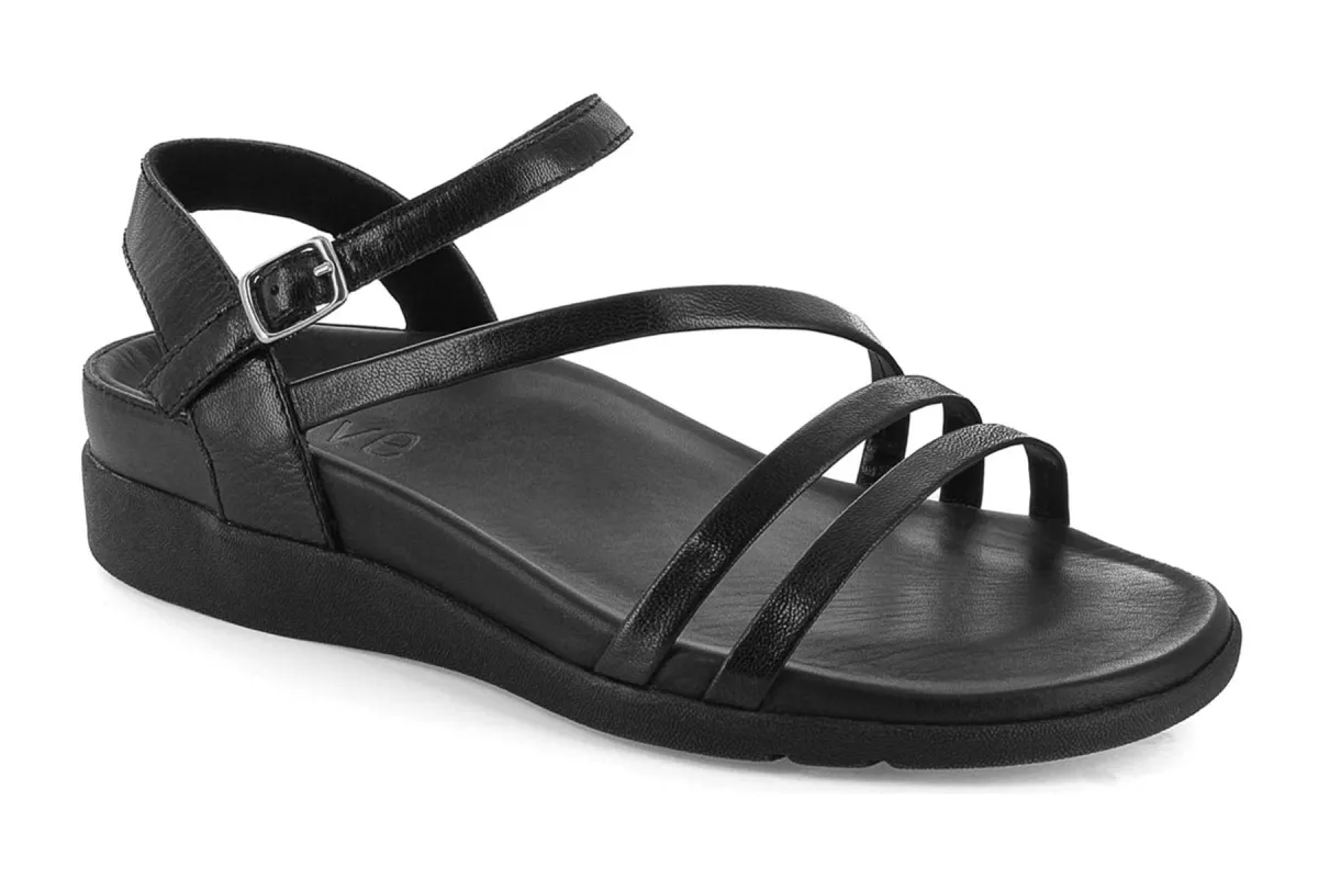 Anguila sold by The Walking Company