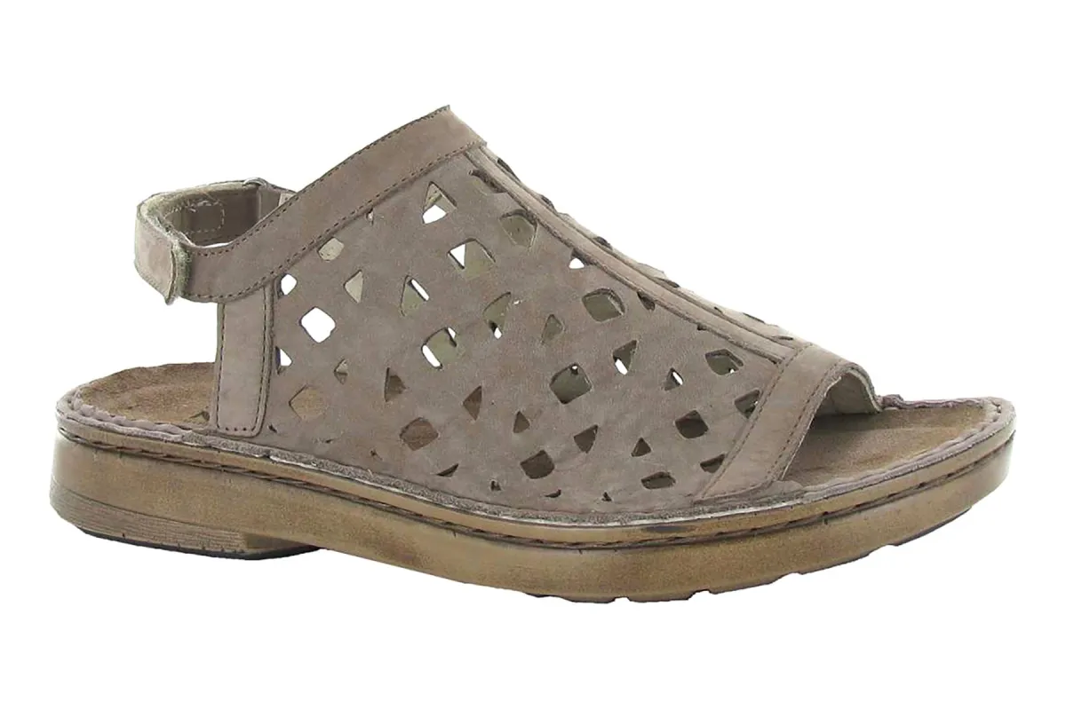 Amadora sold by The Walking Company