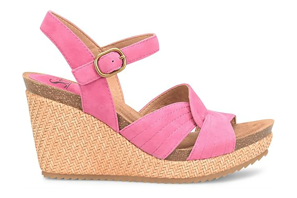 Clarissa sold by The Walking Company