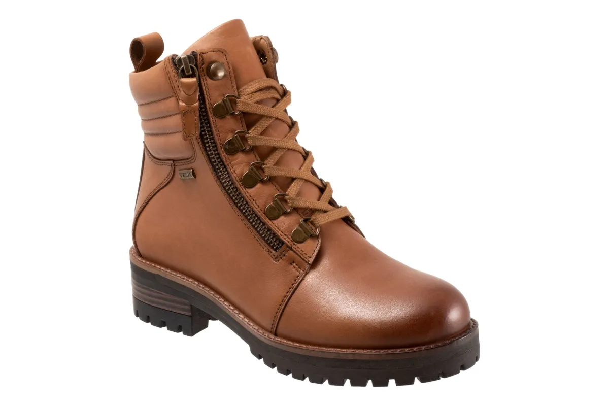Everett sold by The Walking Company