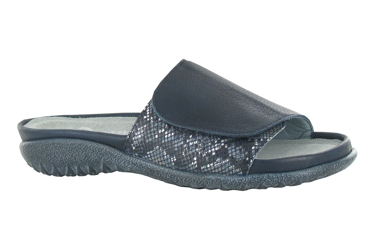 Ipo sold by The Walking Company