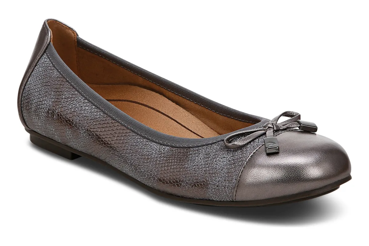 Minna sold by The Walking Company