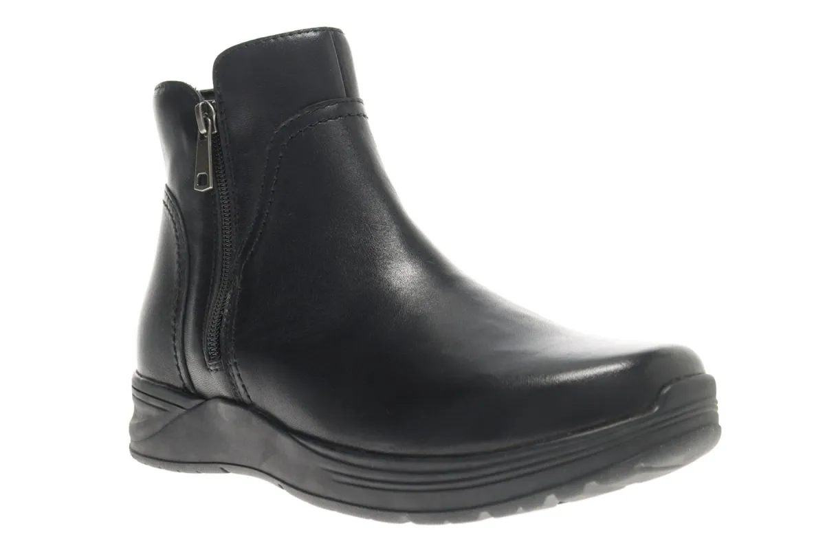 Delphi made by Propet