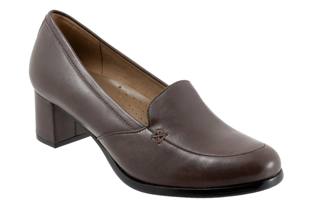 Cassidy sold by The Walking Company