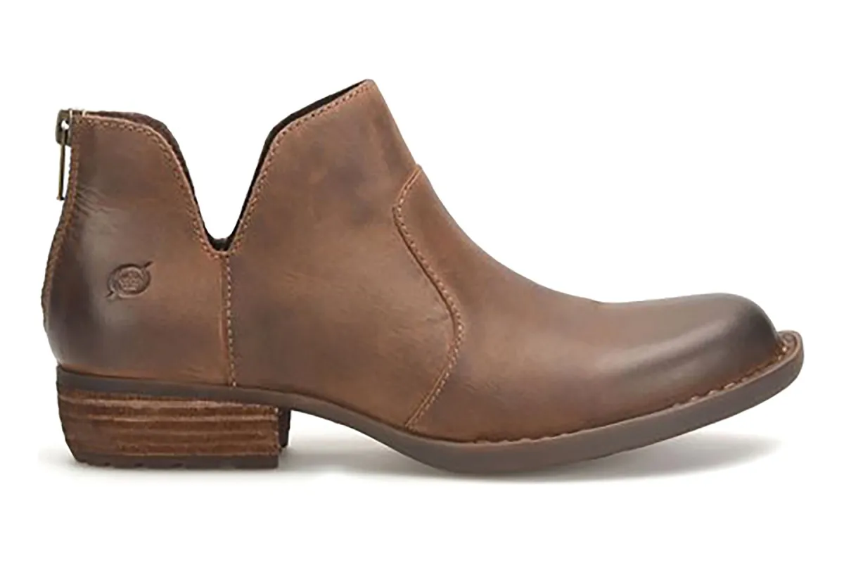 Kerri sold by The Walking Company