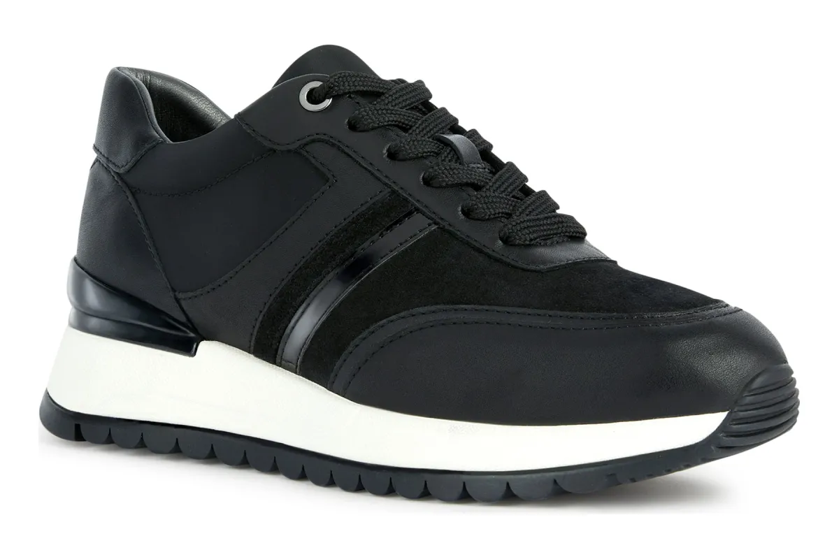 Desya sold by The Walking Company